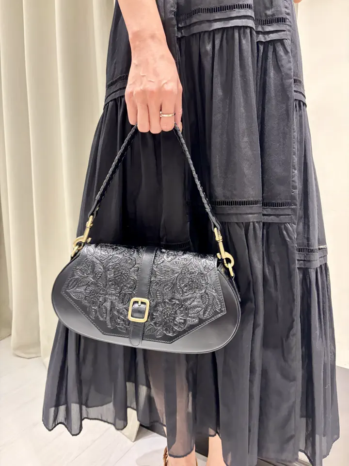 GRACE CONTINENTAL 亀田 未希 コーディネート画像