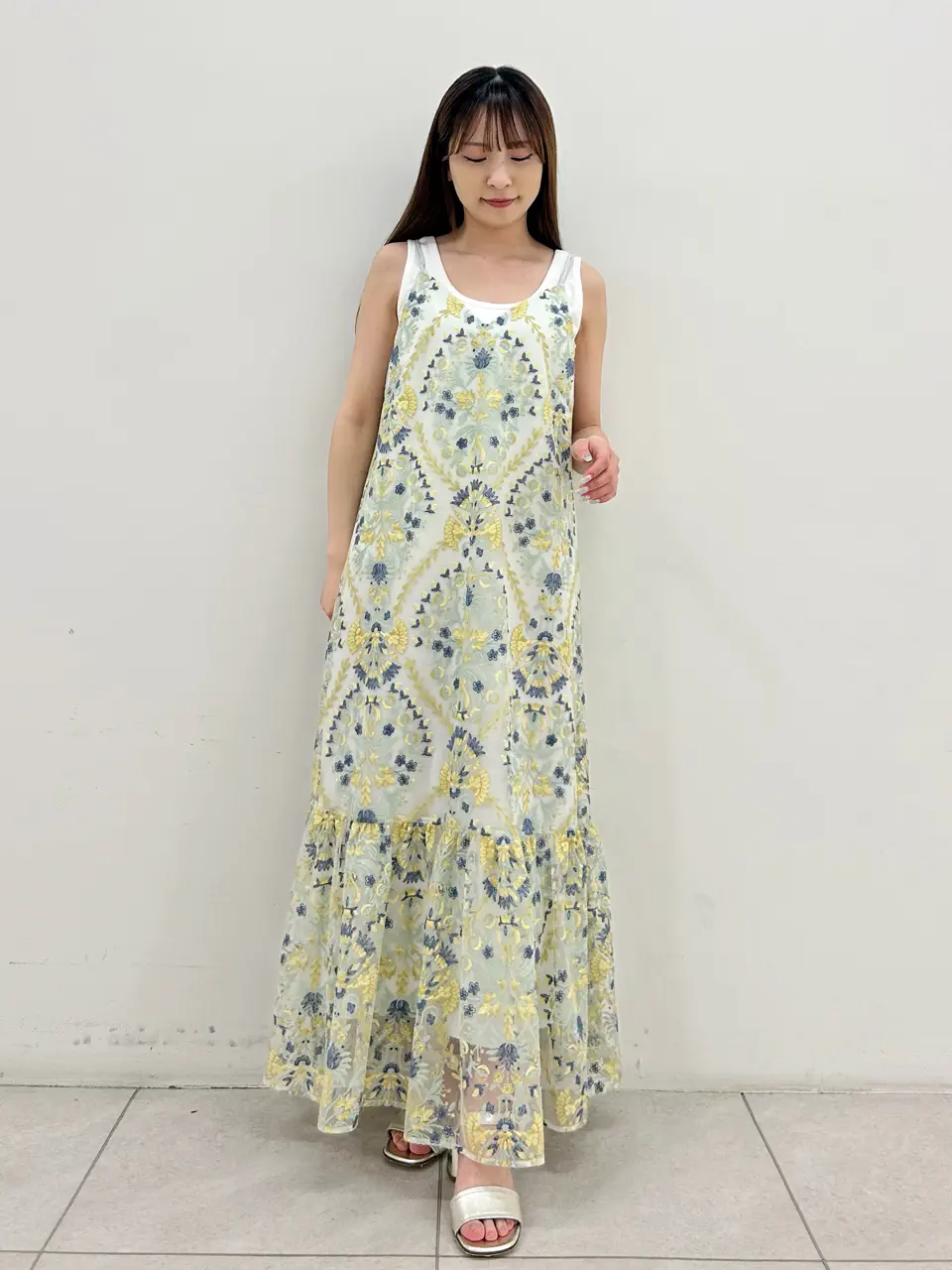 GRACE CONTINENTAL Miu Akamatsu コーディネート画像