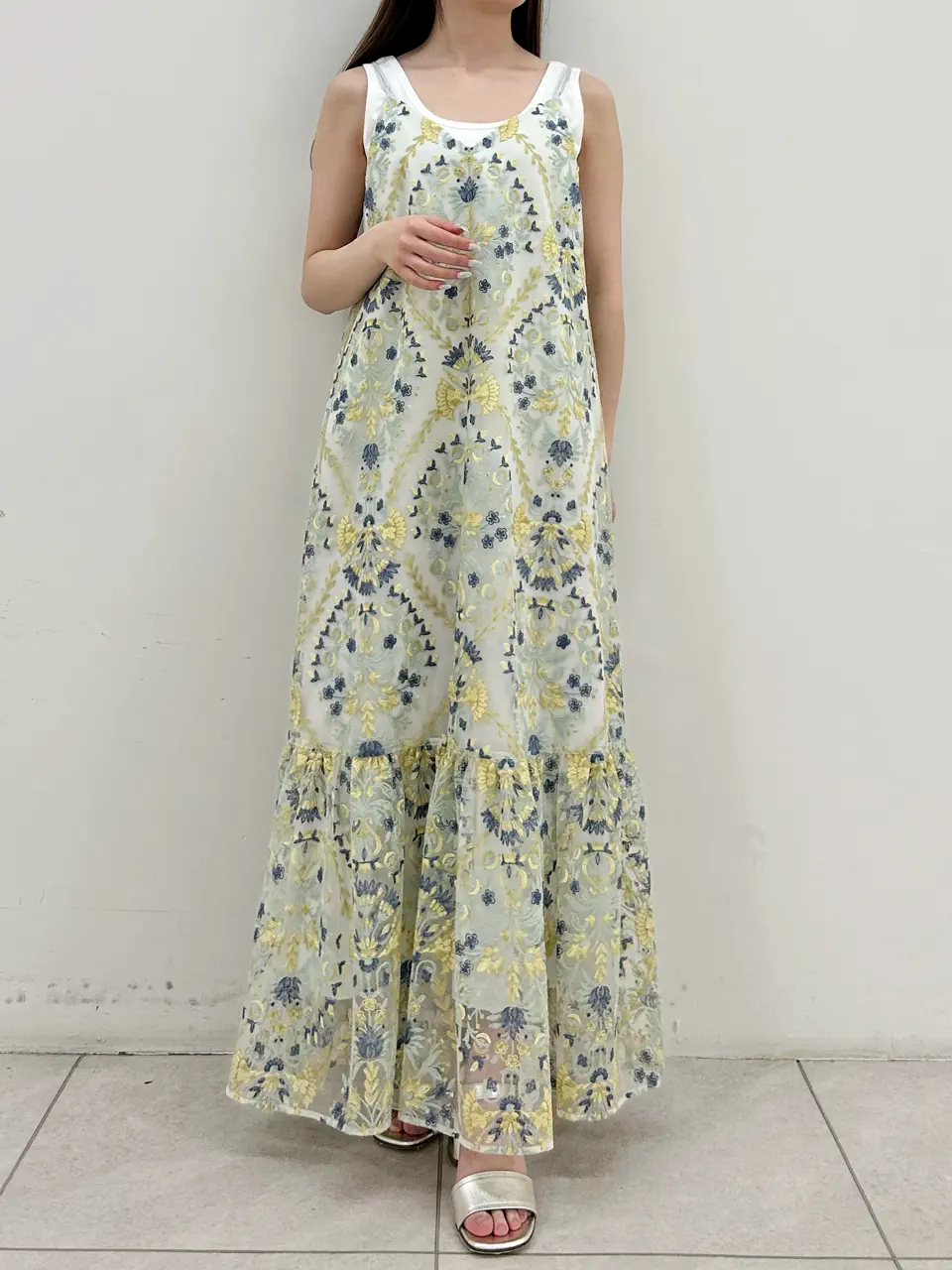 GRACE CONTINENTAL Miu Akamatsu コーディネート画像