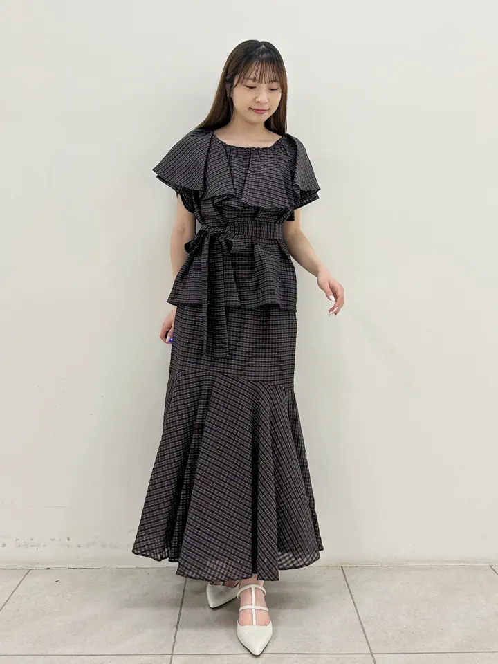 GRACE CONTINENTAL Miu Akamatsu コーディネート画像