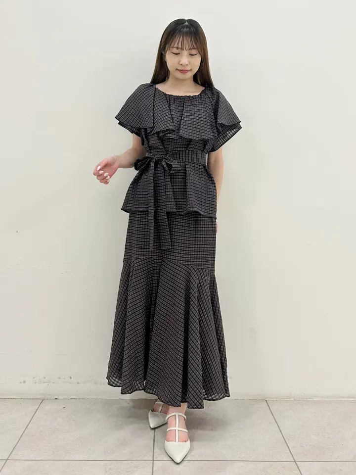 GRACE CONTINENTAL Miu Akamatsu コーディネート画像