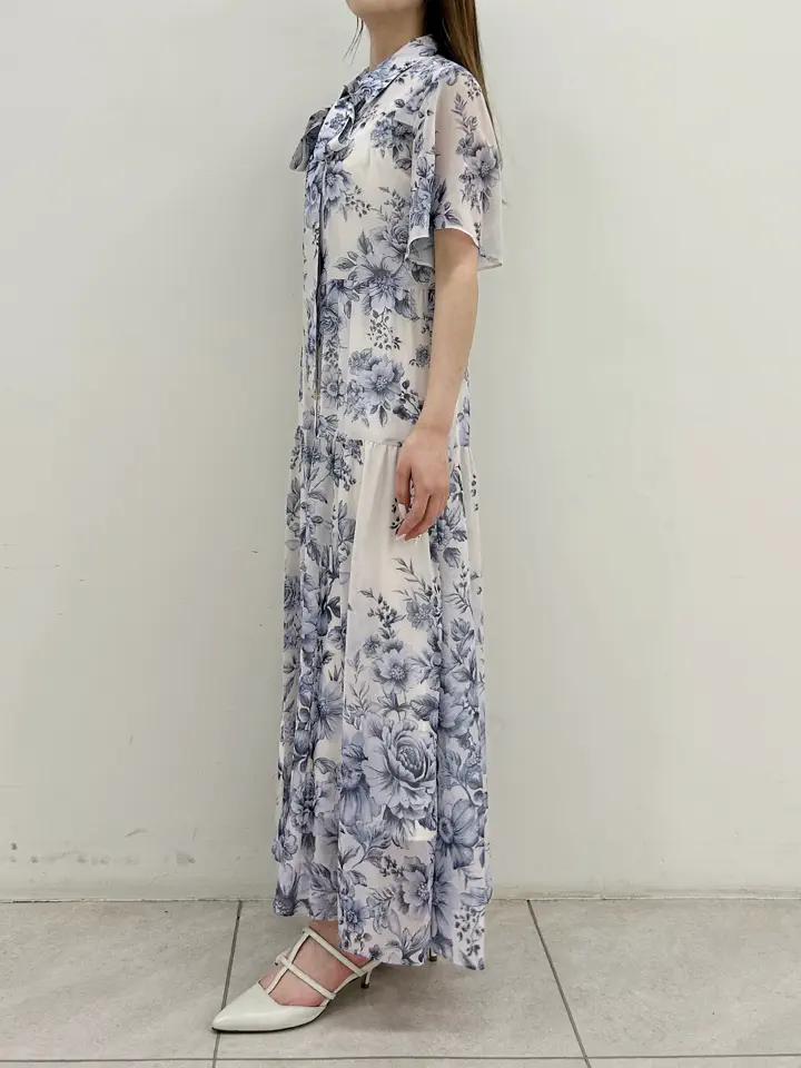 GRACE CONTINENTAL Miu Akamatsu コーディネート画像