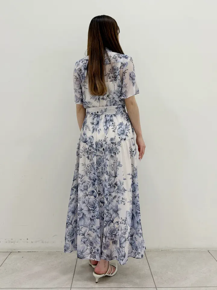 GRACE CONTINENTAL Miu Akamatsu コーディネート画像