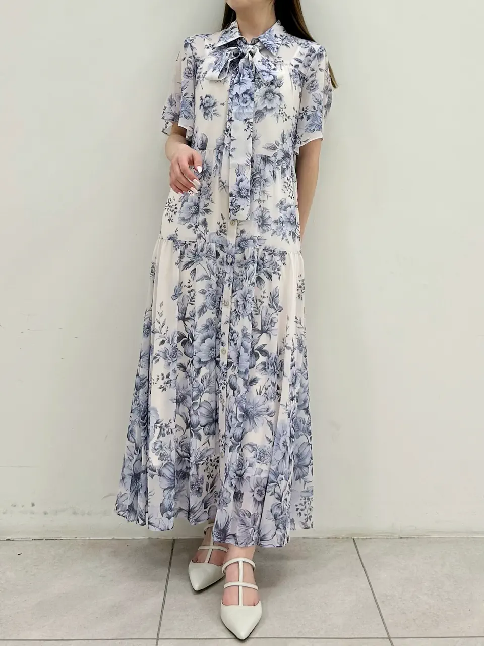 GRACE CONTINENTAL Miu Akamatsu コーディネート画像