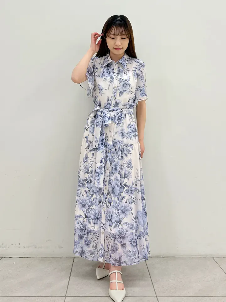 GRACE CONTINENTAL Miu Akamatsu コーディネート画像