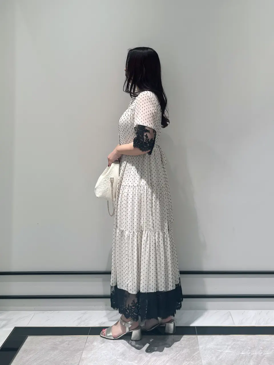 GRACE CONTINENTAL MOMOKO コーディネート画像