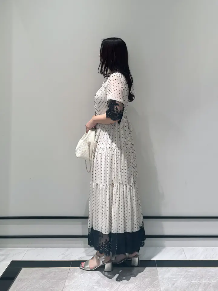 GRACE CONTINENTAL MOMOKO コーディネート画像