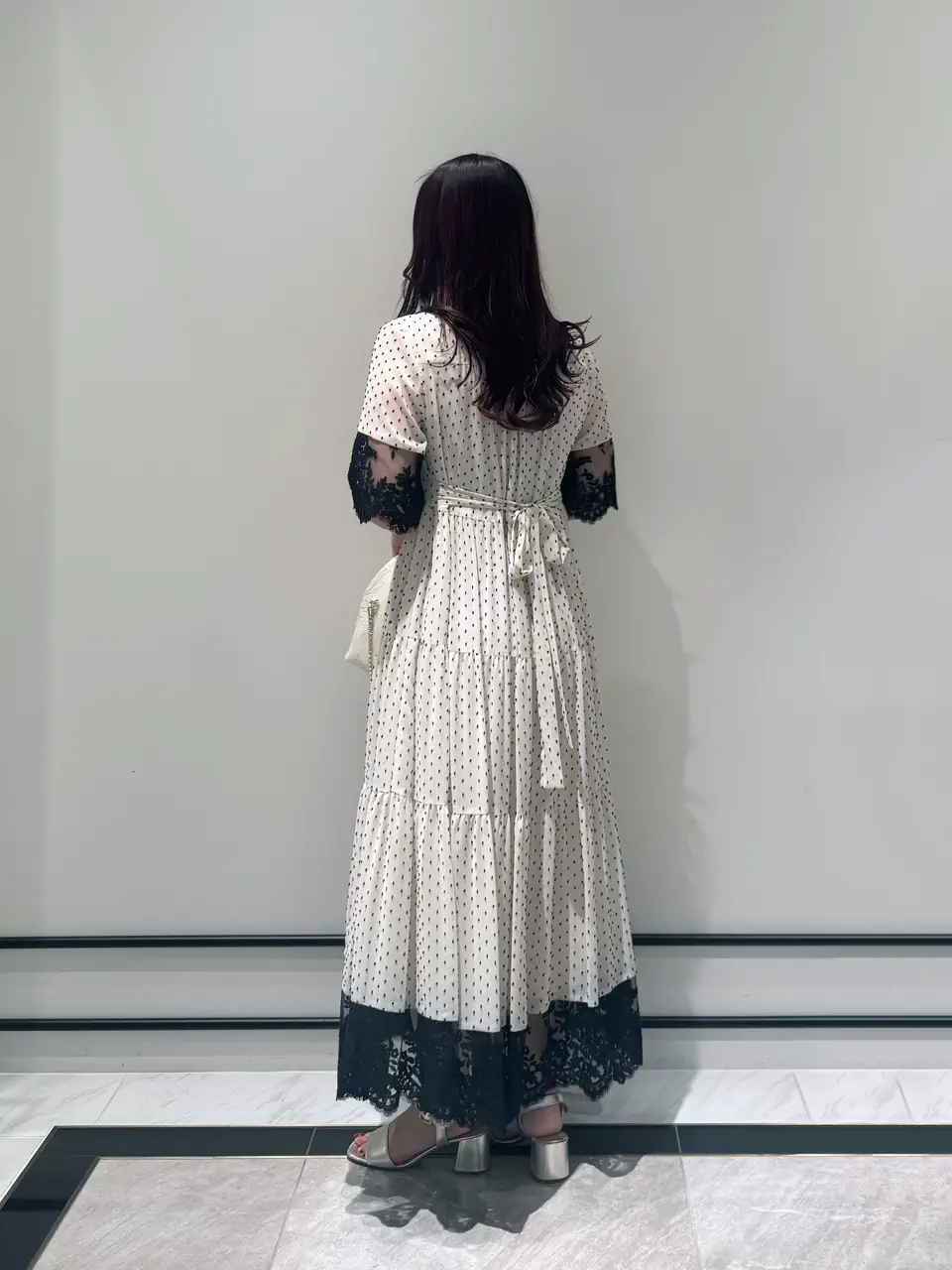 GRACE CONTINENTAL MOMOKO コーディネート画像