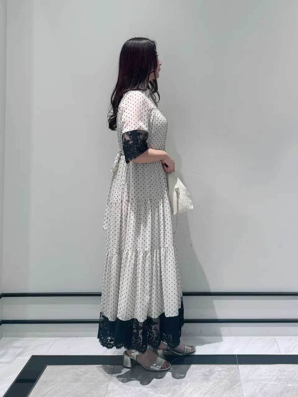 GRACE CONTINENTAL MOMOKO コーディネート画像