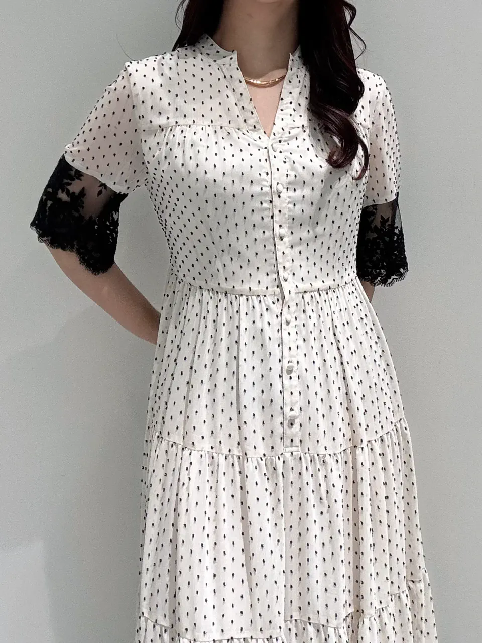 GRACE CONTINENTAL MOMOKO コーディネート画像