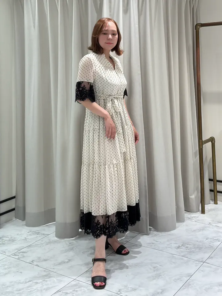 GRACE CONTINENTAL Izumi コーディネート画像