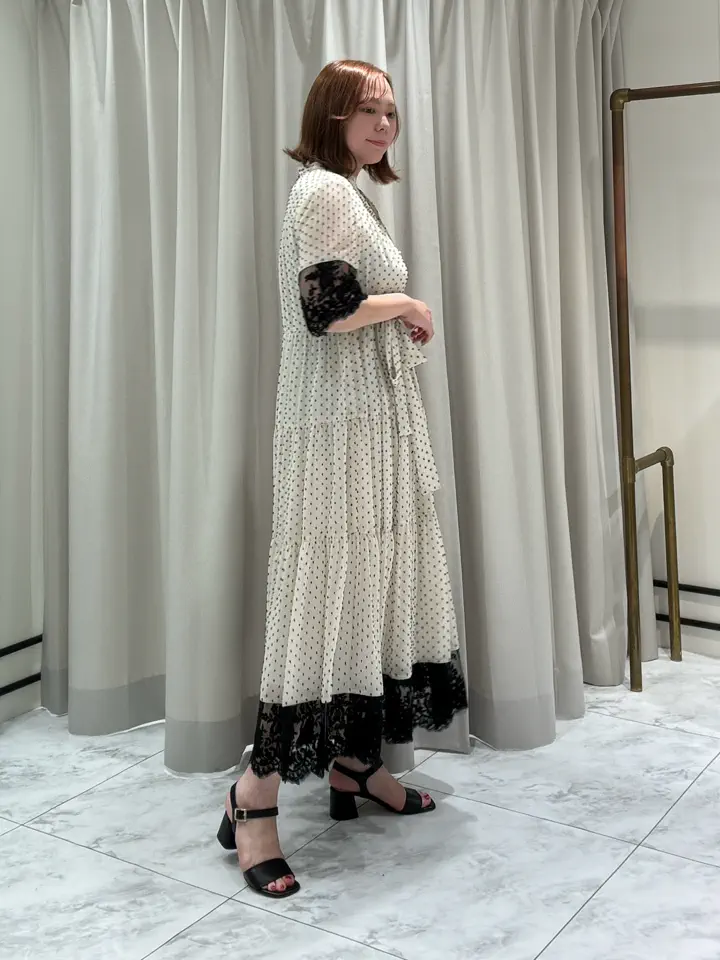 GRACE CONTINENTAL Izumi コーディネート画像