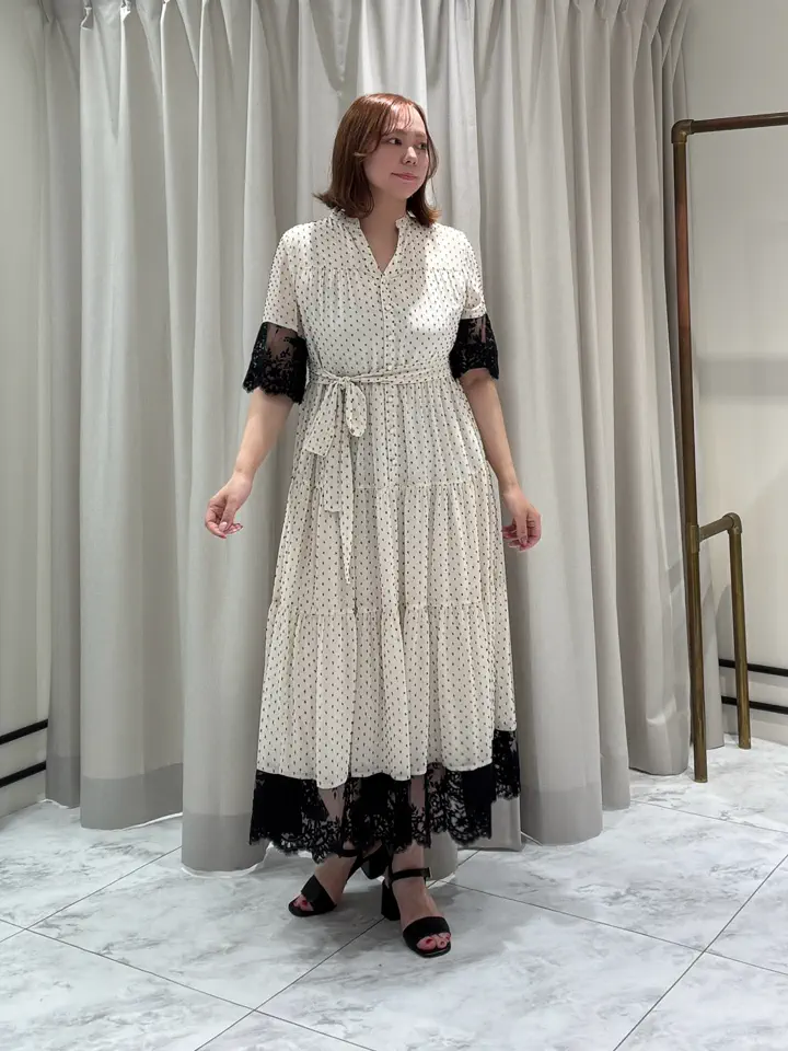 GRACE CONTINENTAL Izumi コーディネート画像