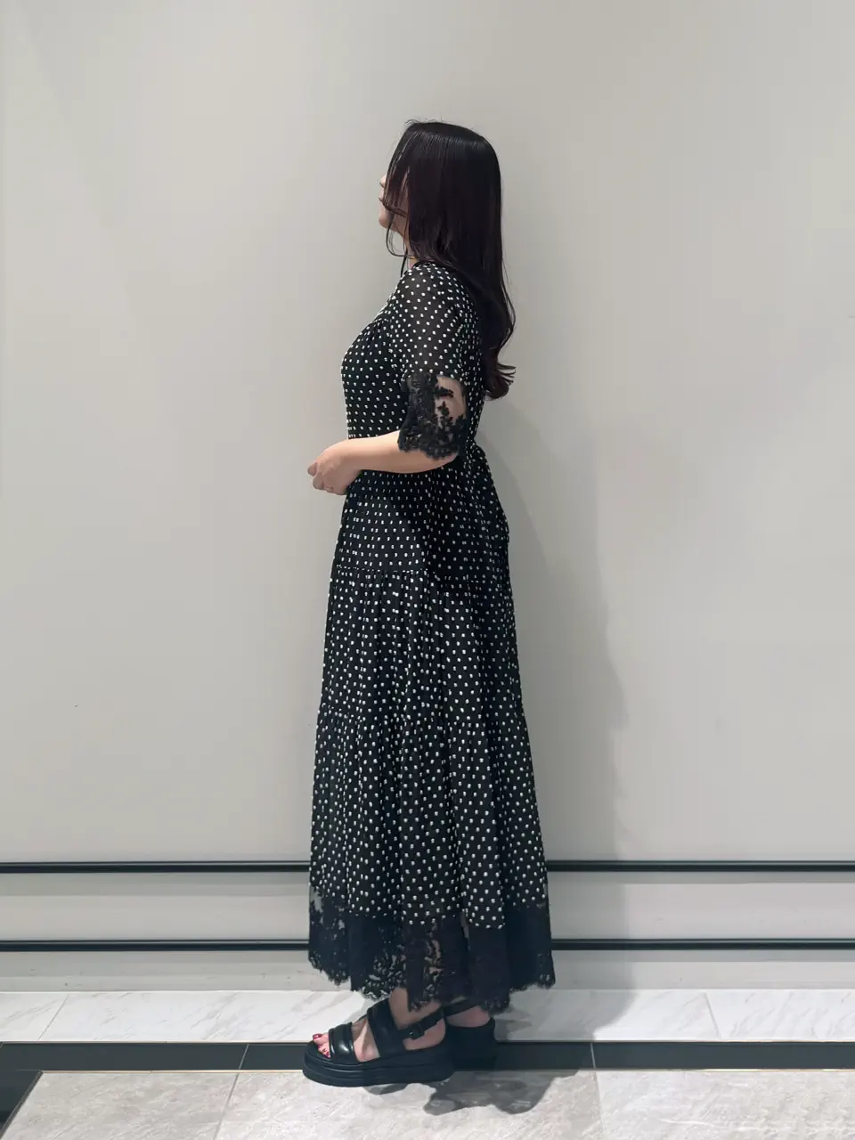 GRACE CONTINENTAL MOMOKO コーディネート画像