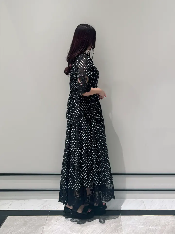 GRACE CONTINENTAL MOMOKO コーディネート画像