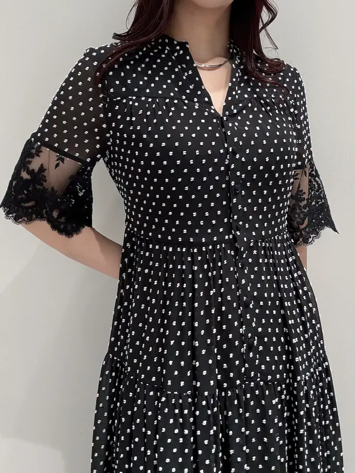 GRACE CONTINENTAL MOMOKO コーディネート画像