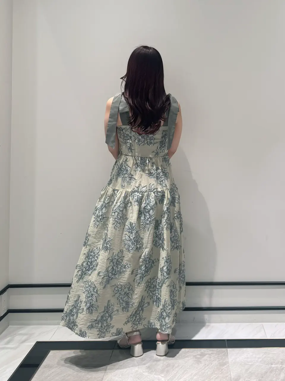 GRACE CONTINENTAL MOMOKO コーディネート画像