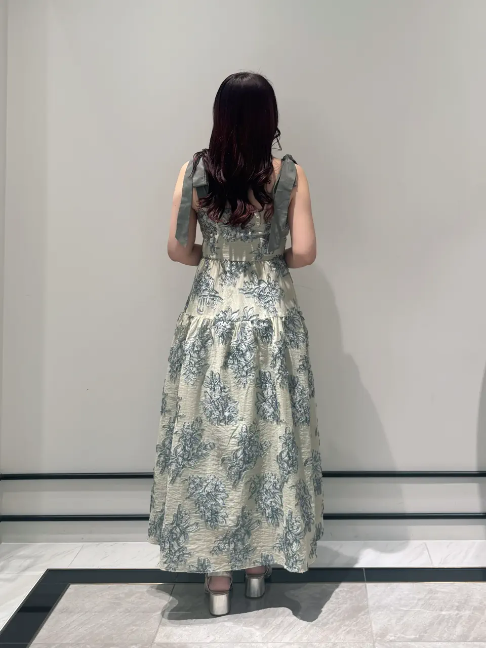 GRACE CONTINENTAL MOMOKO コーディネート画像