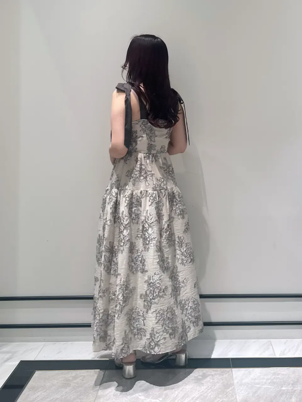 GRACE CONTINENTAL MOMOKO コーディネート画像