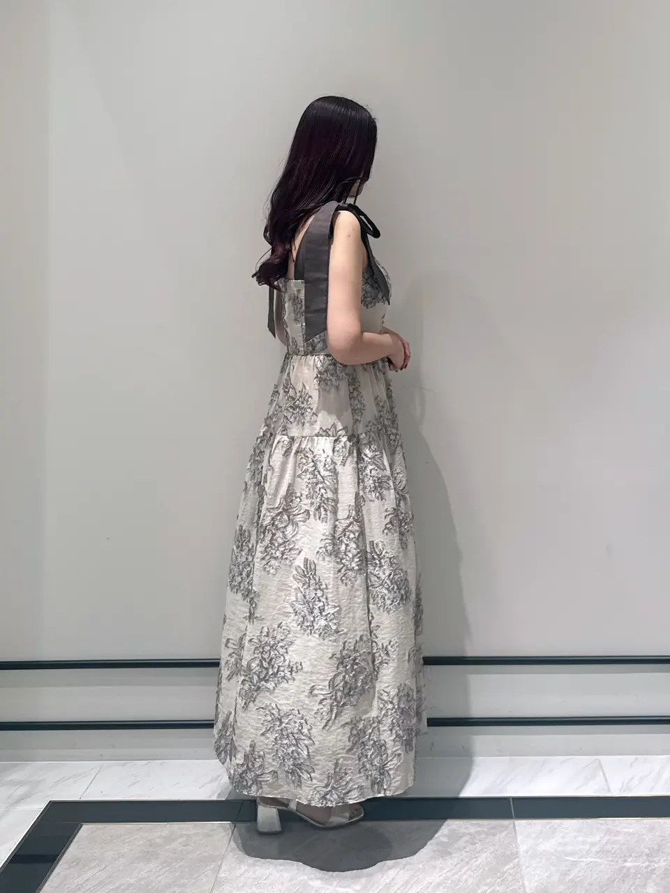 GRACE CONTINENTAL MOMOKO コーディネート画像