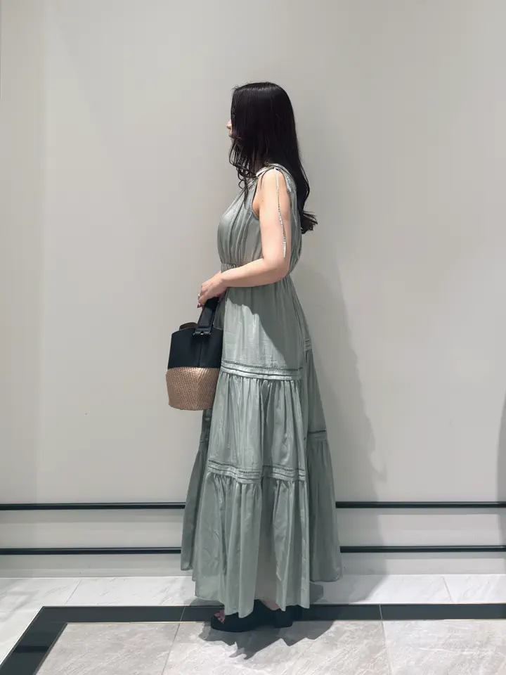 GRACE CONTINENTAL MOMOKO コーディネート画像