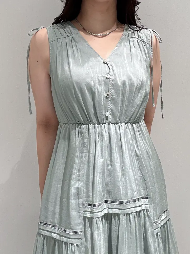 GRACE CONTINENTAL MOMOKO コーディネート画像