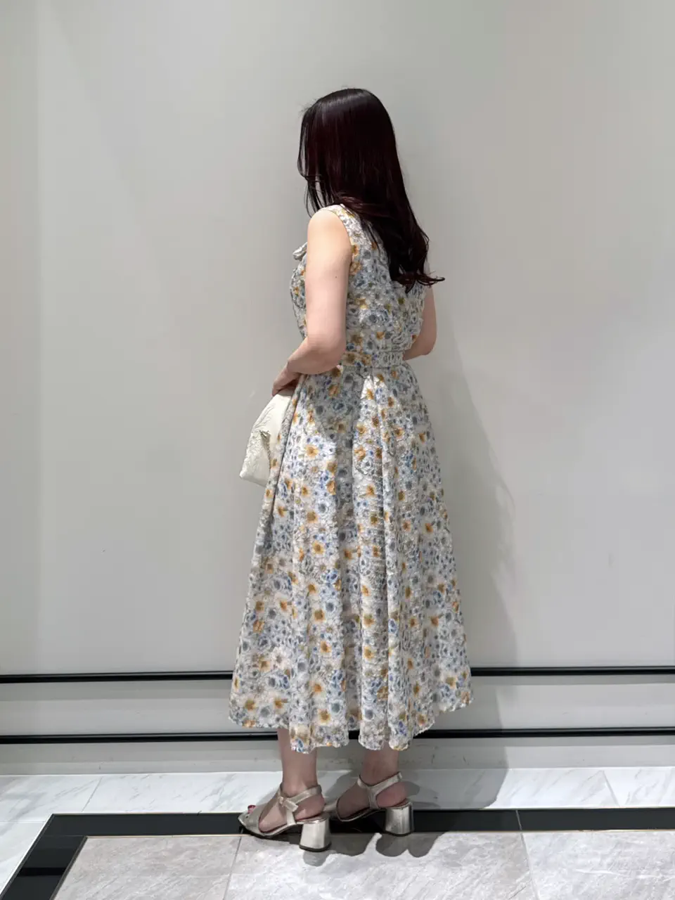 GRACE CONTINENTAL MOMOKO コーディネート画像