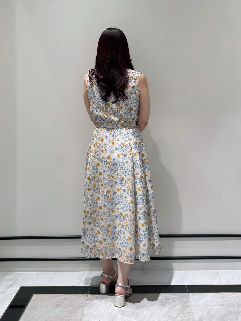 GRACE CONTINENTAL MOMOKO コーディネート画像