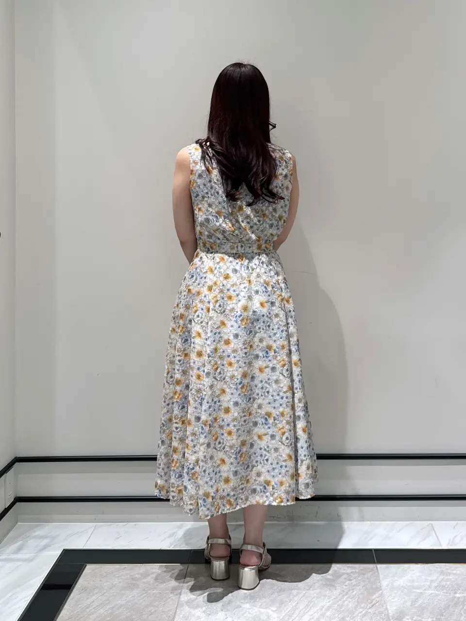 GRACE CONTINENTAL MOMOKO コーディネート画像