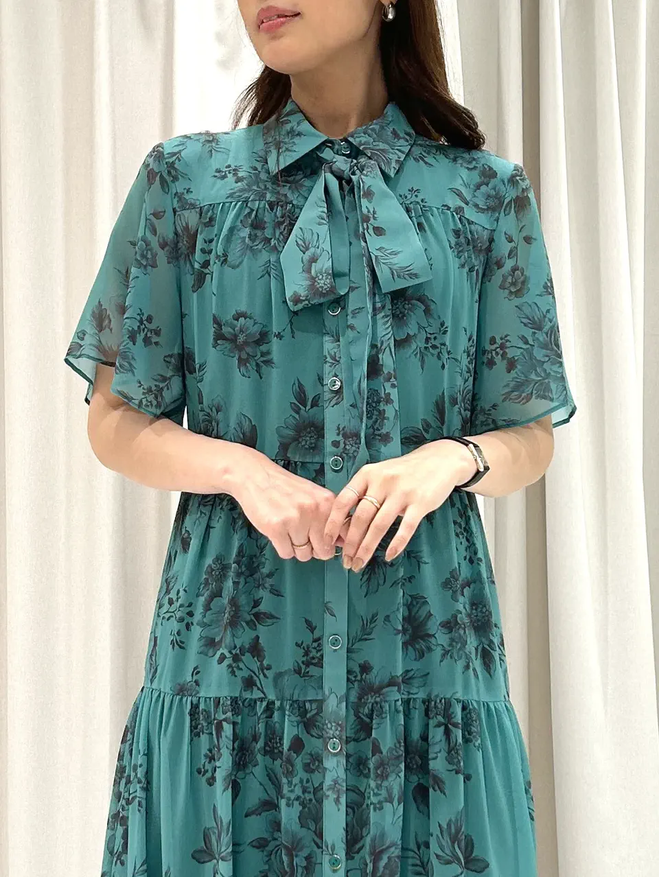 GRACE CONTINENTAL 志田　悠 コーディネート画像