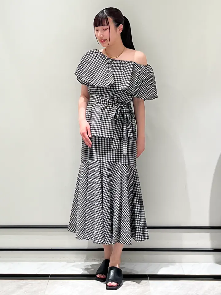 GRACE CONTINENTAL CHISAKO.S コーディネート画像