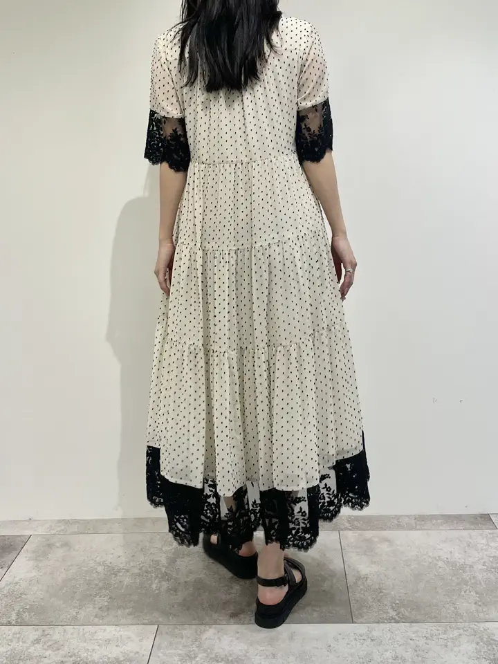 GRACE CONTINENTAL 端場 わかな コーディネート画像