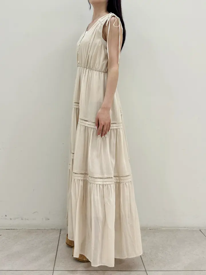 GRACE CONTINENTAL Miu Akamatsu コーディネート画像