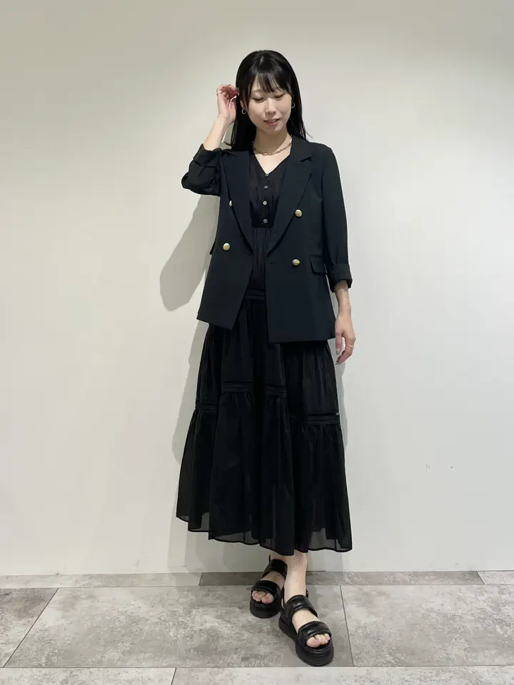 GRACE CONTINENTAL 端場 わかな コーディネート画像