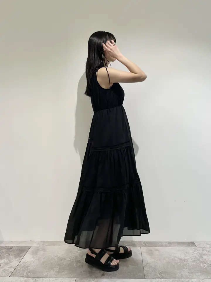 GRACE CONTINENTAL 端場 わかな コーディネート画像