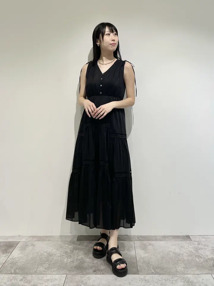 GRACE CONTINENTAL 端場 わかな コーディネート画像