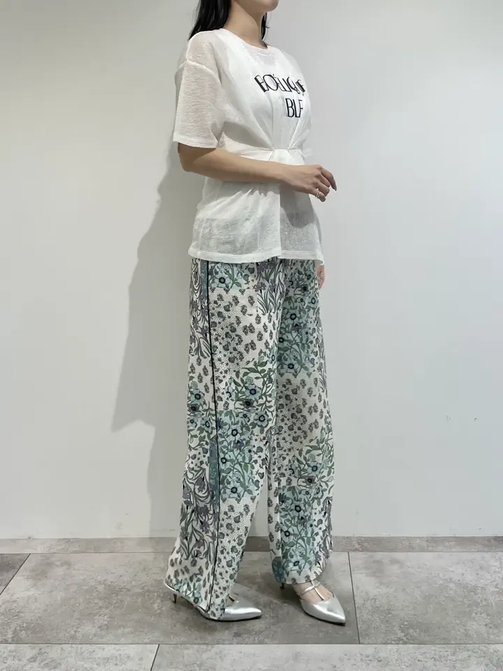 GRACE CONTINENTAL 端場 わかな コーディネート画像