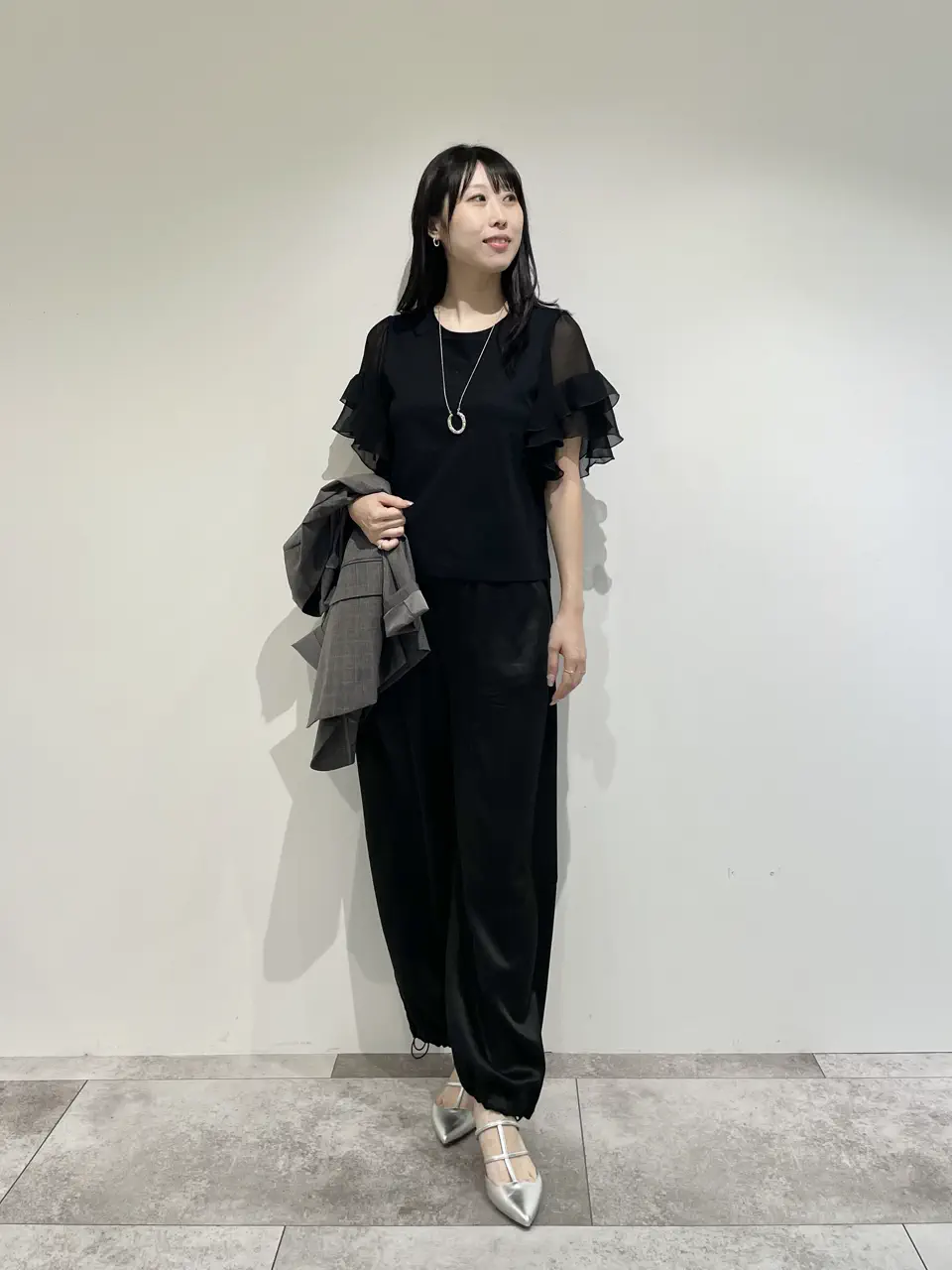 GRACE CONTINENTAL 端場 わかな コーディネート画像