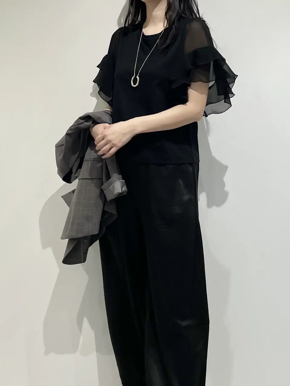 GRACE CONTINENTAL 端場 わかな コーディネート画像