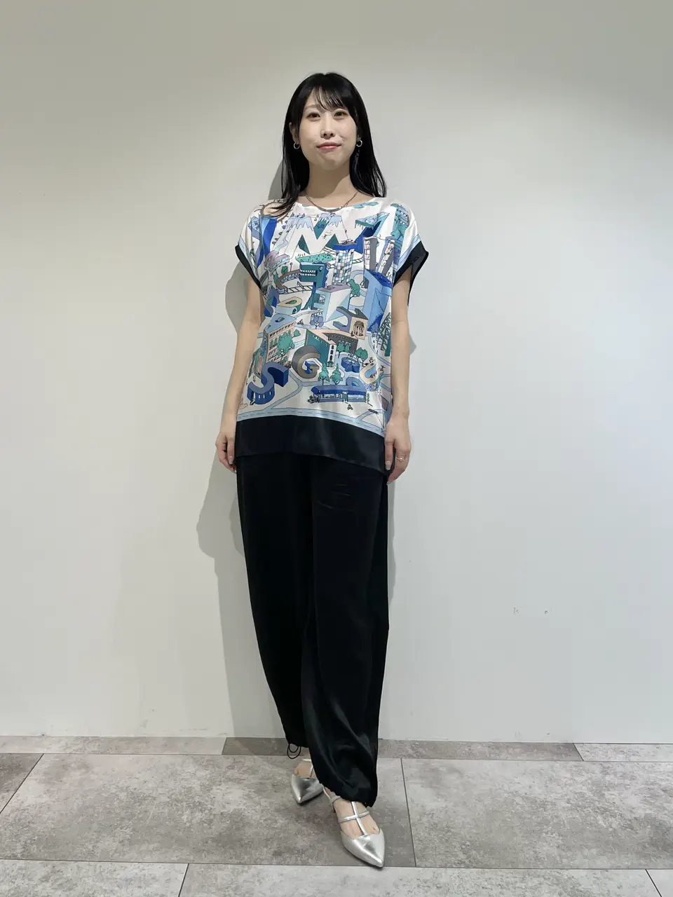 GRACE CONTINENTAL 端場 わかな コーディネート画像