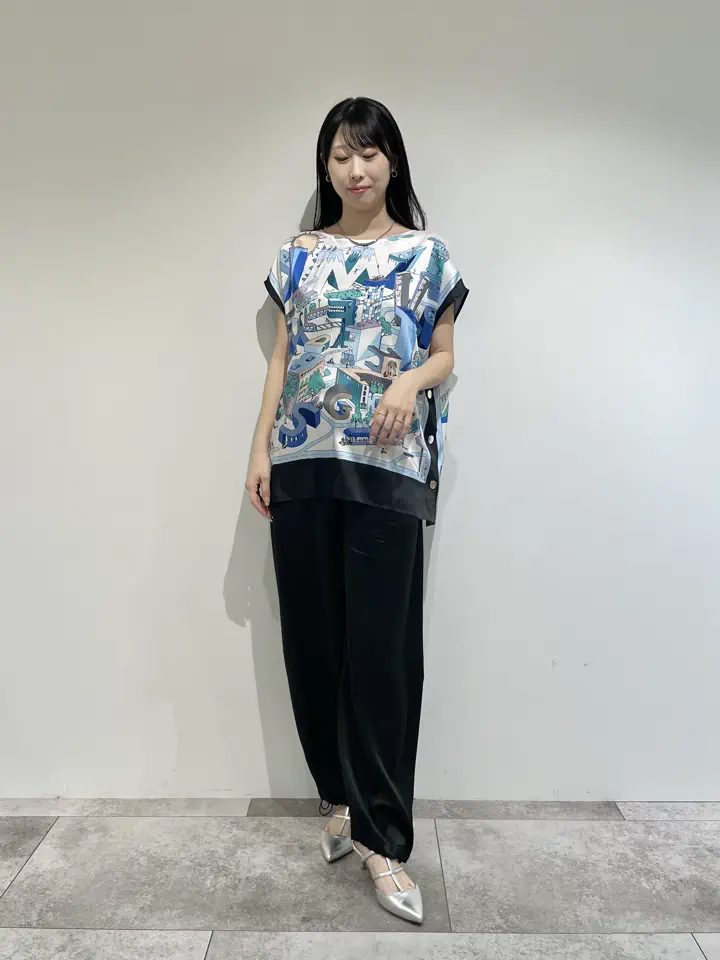 GRACE CONTINENTAL 端場 わかな コーディネート画像