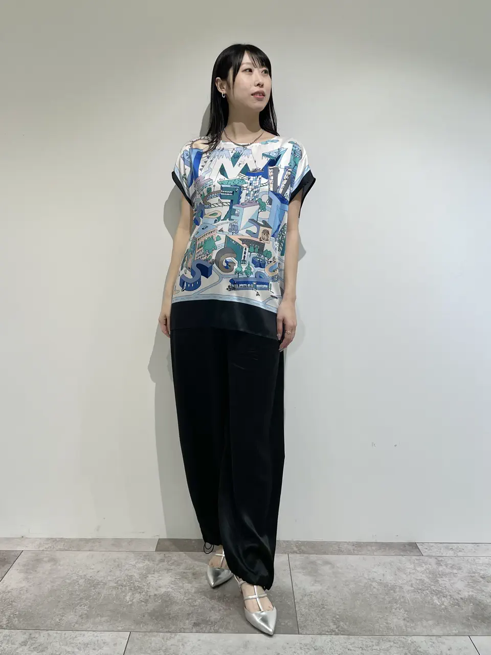 GRACE CONTINENTAL 端場 わかな コーディネート画像