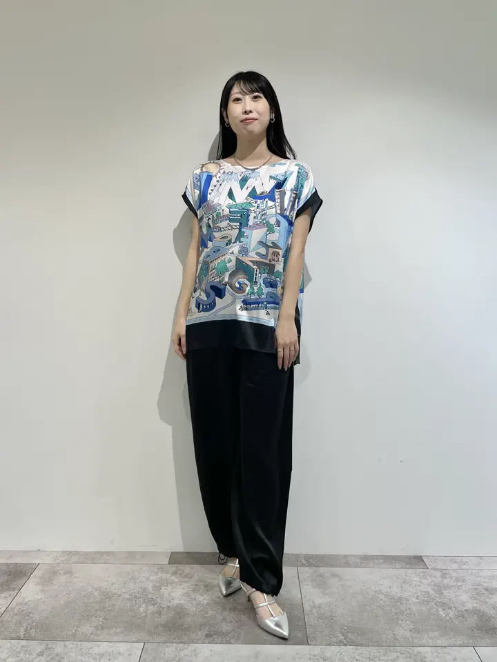 GRACE CONTINENTAL 端場 わかな コーディネート画像