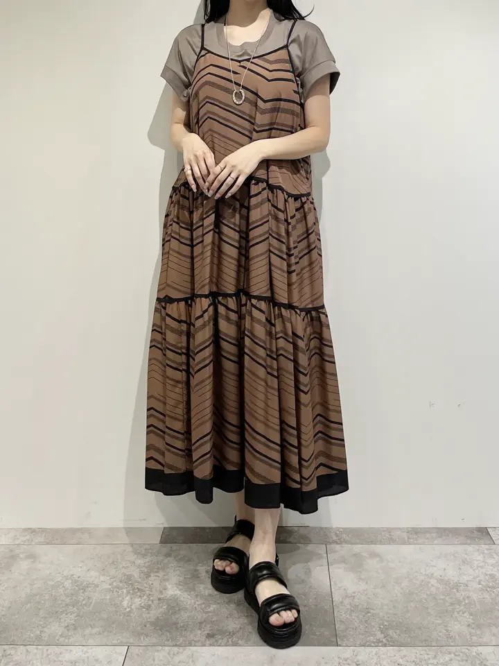 GRACE CONTINENTAL 端場 わかな コーディネート画像