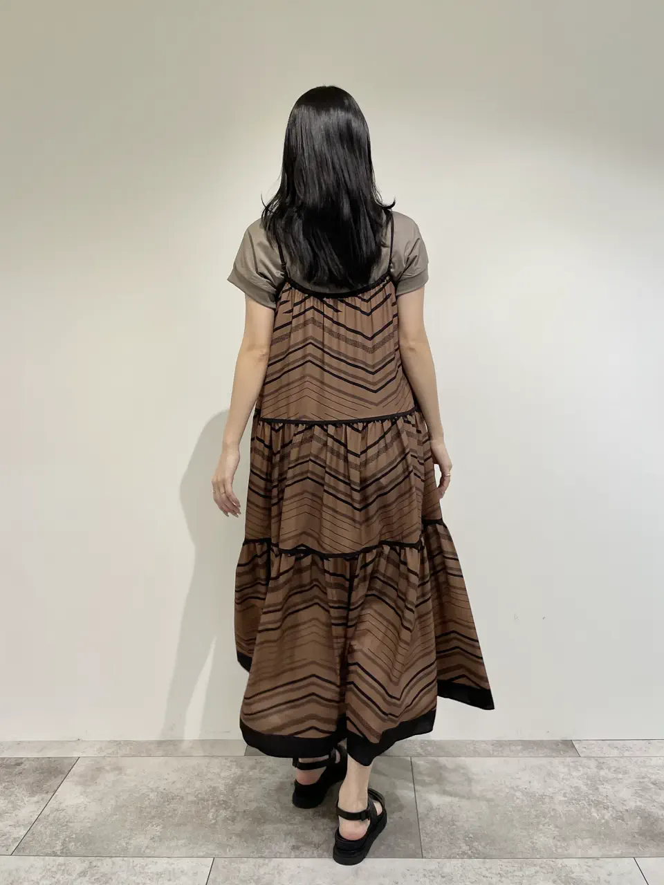 GRACE CONTINENTAL 端場 わかな コーディネート画像