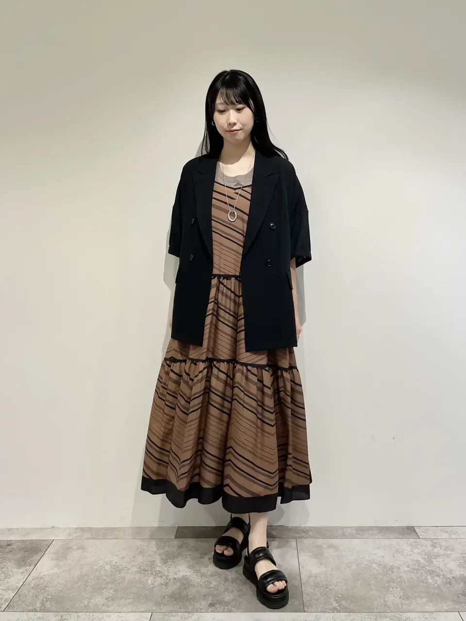 GRACE CONTINENTAL 端場 わかな コーディネート画像