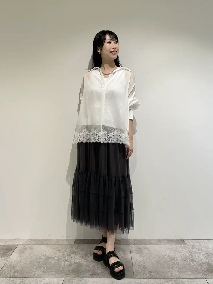 GRACE CONTINENTAL 端場 わかな コーディネート画像