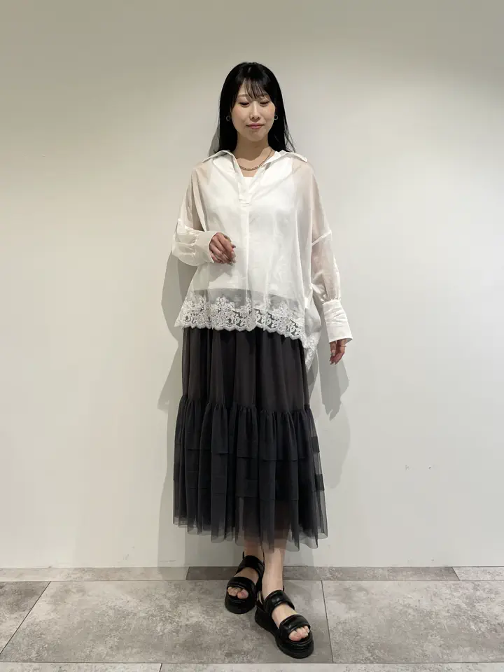 GRACE CONTINENTAL 端場 わかな コーディネート画像