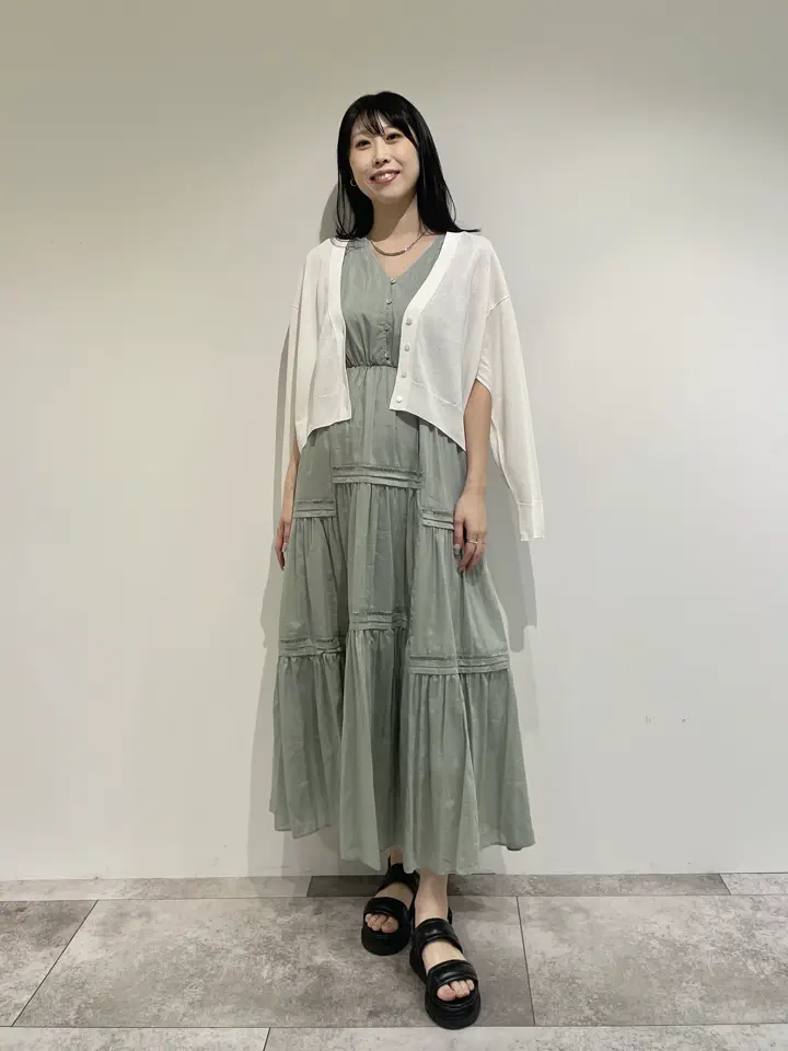 GRACE CONTINENTAL 端場 わかな コーディネート画像