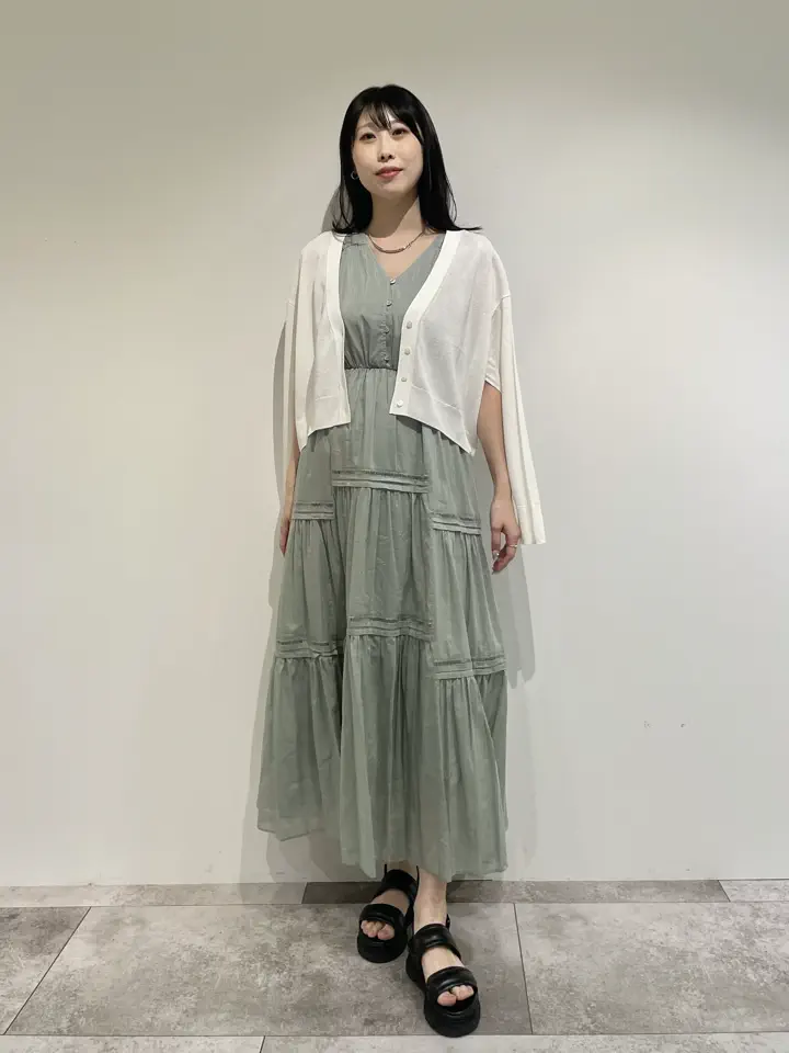 GRACE CONTINENTAL 端場 わかな コーディネート画像